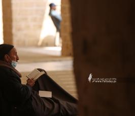 جلسات القرآن الكريم من المسجد العمرى الكبير بغزة فى اول يوم من شهر رمضان الكريم (1)