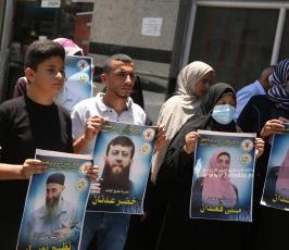 مهجة القدس تنظم وقفة دعم واسناد للشيخ خضر عدنان الذي اعتقلته قوات الاحتلال فجراً (13)