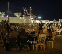 افطار على البحر (1)