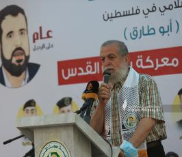 نافذ عزام (2)