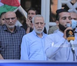 تنظم تظاهرة رافضة لاعتقال قادة الرأي في الضفة الغربية  (8)