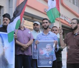 تنظم تظاهرة رافضة لاعتقال قادة الرأي في الضفة الغربية  (9)