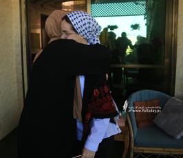 بالصورالطالبة منة الله مشعل حسن البطة الأولى على مستوى فلسطين القسم الأدبي بمعدل 99.7 %  من غزة (1)