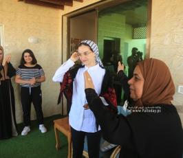 بالصورالطالبة منة الله مشعل حسن البطة الأولى على مستوى فلسطين القسم الأدبي بمعدل 99.7 %  من غزة (7)