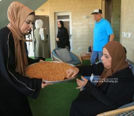 بالصورالطالبة منة الله مشعل حسن البطة الأولى على مستوى فلسطين القسم الأدبي بمعدل 99.7 %  من غزة (11)