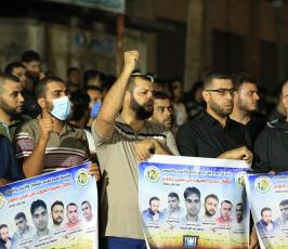 الجهاد الإسلامي تنظم مسيرة حاشدة أمام الصليب الأحمر بغزة تضامنًا مع الاسرى (18)