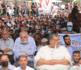 صلاة الجمعة أمام مقر الصليب الأحمر بغزة نصرة للأسرى  (20)