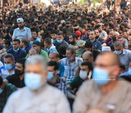 صلاة الجمعة امام مقر الصليب الاحمر بغزة تضامنا مع الاسرى (10)