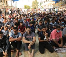 صلاة الجمعة أمام مقر الصليب الأحمر  تضامنًا مع الأسرى (18)