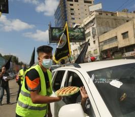  توزع الحلوى ابتهاجاً بانتزاع 6 اسرى من جلبوع لحريتهم  (7)