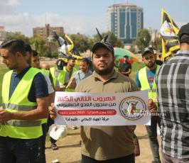  توزع الحلوى ابتهاجاً بانتزاع 6 اسرى من جلبوع لحريتهم  (2)