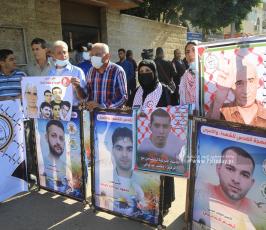 مهجة القدس وحركة المجاهدين ينظمان وقفة تضامن مع الاسرى فى سجون الاحتلال  (3)