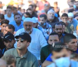 صلاة الجمعة أمام الصليب الاحمر بغزة نصرة لـ أسرى الجهاد المضربين عن الطعام  (27)