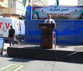  صلاة الجمعة أمام الصليب الاحمر بغزة نصرة لـ أسرى الجهاد المضربين عن الطعام  (13)