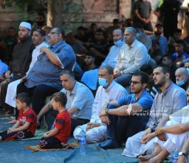  صلاة الجمعة أمام الصليب الاحمر بغزة نصرة لـ أسرى الجهاد المضربين عن الطعام  (29)