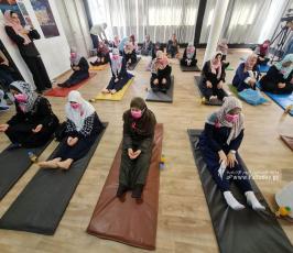 مؤسسة الطاقة الإيجابية تنفيذ فعالية يوغا للسيدات مرضي السرطان (1)