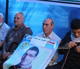 خيمة الاضراب التي تقيمها لجنة الاسرى لليوم الثاني على التوالي امام مقر الصليب  (14)