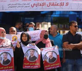 خيمة الاضراب التي تقيمها لجنة الاسرى لليوم الثاني على التوالي امام مقر الصليب  (12)