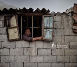 جيران المقابر (21)