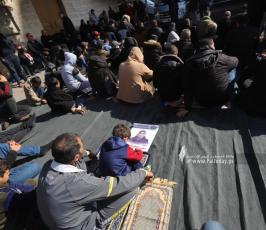 صلاة الجمعة أمام مقر الصليب الأحمر نصرة للأسرى (19)