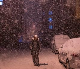 عاصفة ثلجية تضرب تركيا وتعطل الحياة فيها (23)