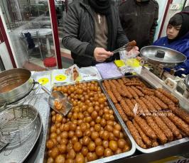  العوامة .. الحلوى الدافئة التي تُرافق شتاء الغزيين (1)
