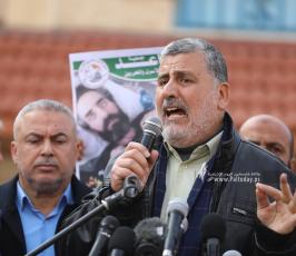 وقفة غاضبة امام مقر المندوب السامي غزة تضامن مع الاسير هشام ابو هواش (2)