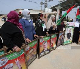  عائلات الأسرى الممنوعين من زيارة أبنائهم في سجون الاحتلال (8)