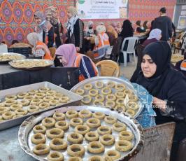  تجهيز الكعك لتوزيعه على الفقراء برفح (2)