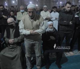 ‏‏صلاة والتراويح من المسجد العمري الكبير بغزة  (5)
