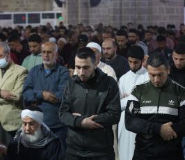 ‏‏صلاة والتراويح من المسجد العمري الكبير بغزة  (15)