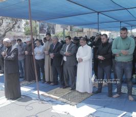 الجهاد تقيم صلاة الجمعة تضامنا مع الاسير المضرب عن الطعام خليل العواودة (9)