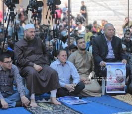 الجهاد تقيم صلاة الجمعة تضامنا مع الاسير المضرب عن الطعام خليل العواودة (20)