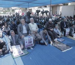الجهاد تقيم صلاة الجمعة تضامنا مع الاسير المضرب عن الطعام خليل العواودة (4)