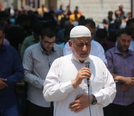 الجهاد بغزة صلاة الجمعة امام مقر الصليب (33)