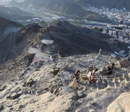   جبل النور مزار للحجاج وسبيل الوصول إلى غار حراء (23)
