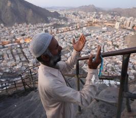   جبل النور مزار للحجاج وسبيل الوصول إلى غار حراء (14)