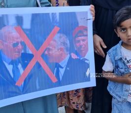 وقفة بمدينة خانيونس بعنوان إعلان القدس عدوان صهيوني أمريكي على شعبنا وأمتنا (2)