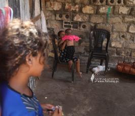 فقراء غزة  بيوت من الصفيح (3)