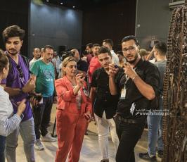 الصليب الأحمر يقيم معرضاً  الفنون البصرية المعاصرة (15)