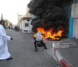 متضرري العدوان الإسرائيلي على القطاع عام 2014 أمام مقر الأونروا بغزة (14)