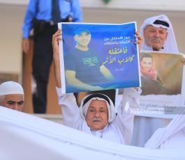 التجمع الوطني للقبائل والعشائر والعائلات الفلسطينية خلال الوقفة التضامني (1)