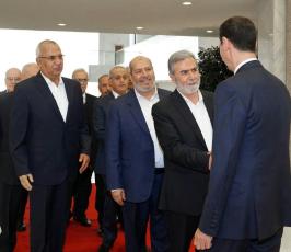 القائد زياد النخالة على رأس وفد الفصائل الفلسطينية التي التقت بالرئيس السوري د. بشار الأسد في دمشق، صباح اليوم (2)
