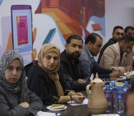 صحفيون واعلاميون ينظمون لقاء حول واقع الإعلام الرقمي الفلسطيني خلال 2022 (22)