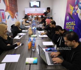 صحفيون واعلاميون ينظمون لقاء حول واقع الإعلام الرقمي الفلسطيني خلال 2022 (10)