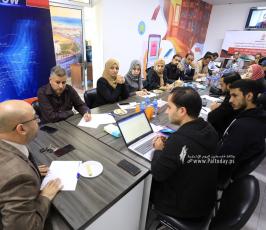 صحفيون واعلاميون ينظمون لقاء حول واقع الإعلام الرقمي الفلسطيني خلال 2022 (14)