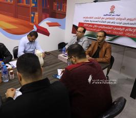 صحفيون واعلاميون ينظمون لقاء حول واقع الإعلام الرقمي الفلسطيني خلال 2022 (9)