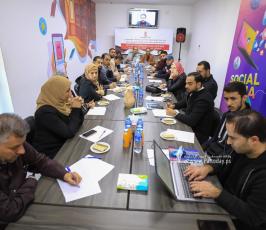 صحفيون واعلاميون ينظمون لقاء حول واقع الإعلام الرقمي الفلسطيني خلال 2022 (15)