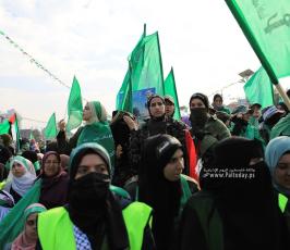 مهرجان حاشد بغزة في ذكرى انطلاقة حماس الـ35 (1)