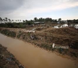 آثار المنخفض الجوي وفتح السدود في دير البلح ومكان وفاة الشاب اقطيفان (3)